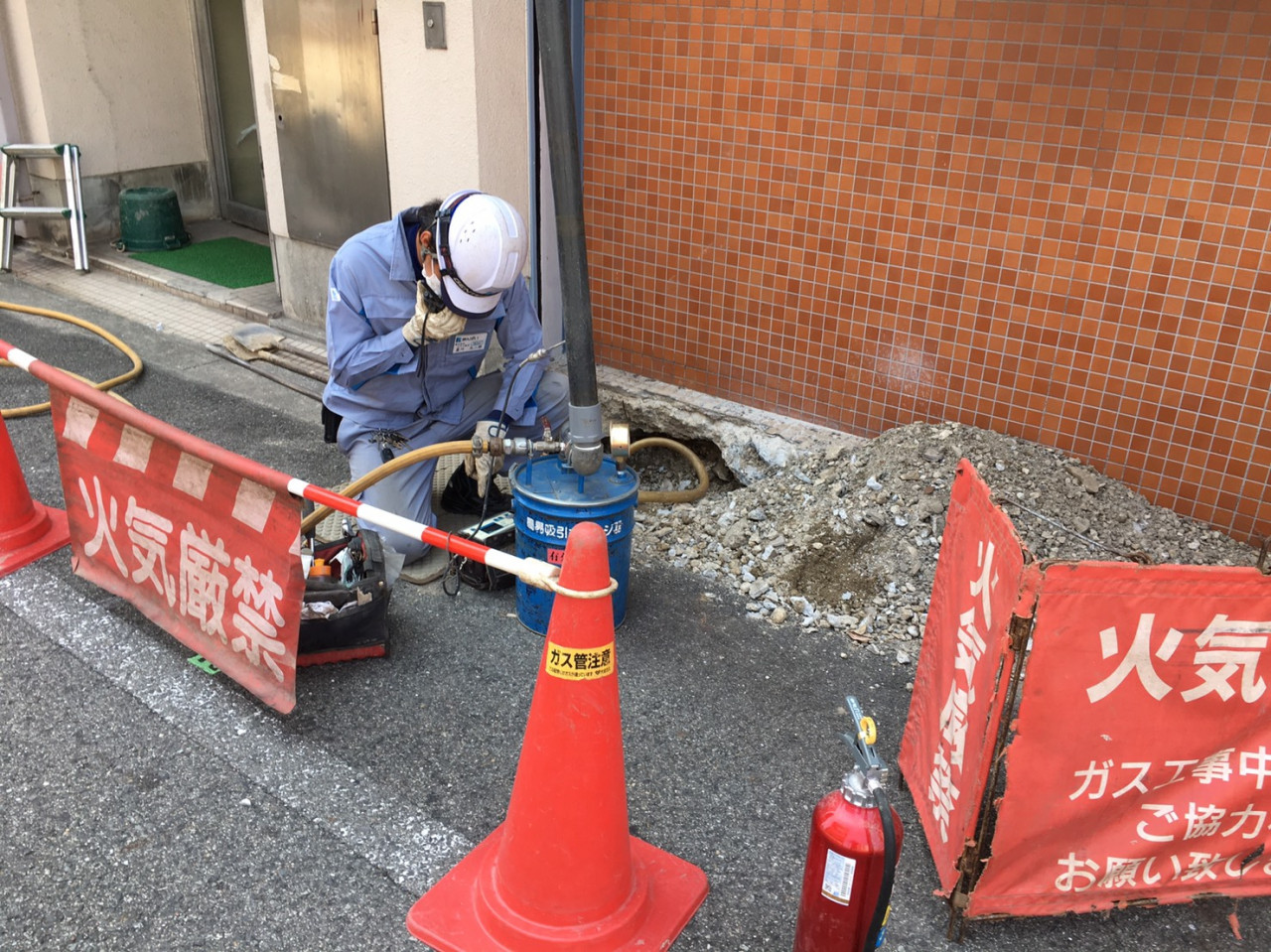 大阪市マンション解体に伴うガスパージ作業